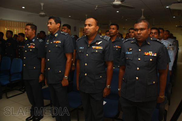 51 වෙනි අධිකාරී නොලත් නිළධාරීන්ගේ කළමණාකරන පාඨමාලාව විසිර යයි