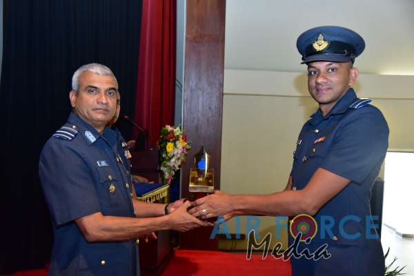 No 59 Junior Command and Staff Course Graduate from China Bay