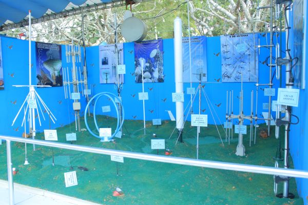 Sri Lanka Air Force 5th best Exhibit at “Dayata Kirula” Exhibition 2014