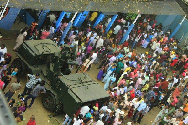 Sri Lanka Air Force 5th best Exhibit at “Dayata Kirula” Exhibition 2014