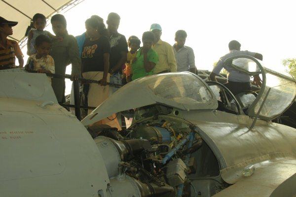 Sri Lanka Air Force 5th best Exhibit at “Dayata Kirula” Exhibition 2014