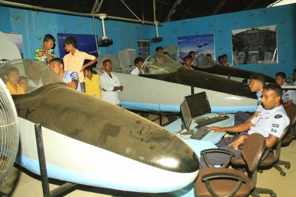 Sri Lanka Air Force 5th best Exhibit at “Dayata Kirula” Exhibition 2014