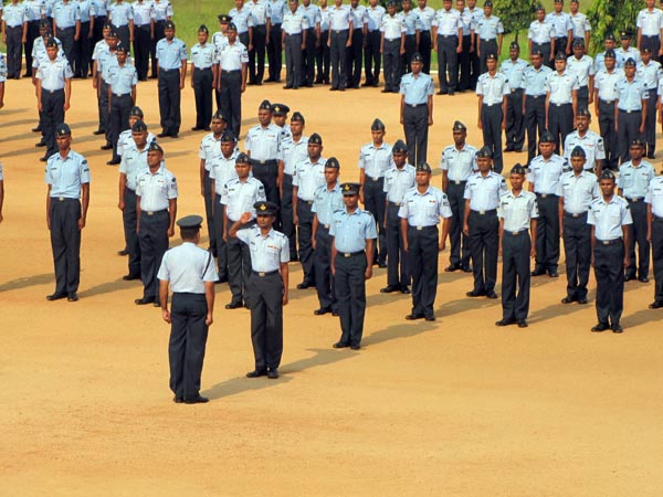 චීන වරාය ගුවන් හමුදා විද්යාපීඨයට වසර 60