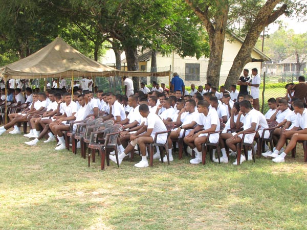 චීන වරාය ගුවන් හමුදා විද්යාපීඨයට වසර 60