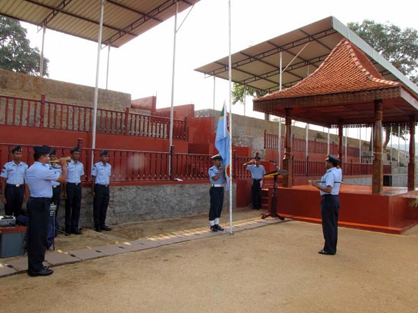 චීන වරාය ගුවන් හමුදා විද්යාපීඨයට වසර 60