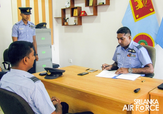 CHANGE OF
COMMAND AT NO 61 FLIGHT RATMALANA