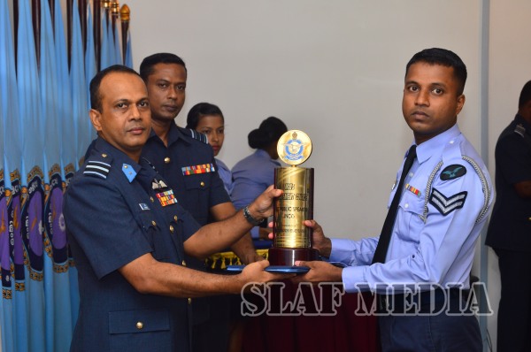 Certificate Awarding Ceremony Of The No 61 Non Commissioned
Officers’ Management Course