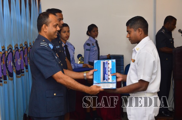 Certificate Awarding Ceremony Of The No 61 Non Commissioned
Officers’ Management Course