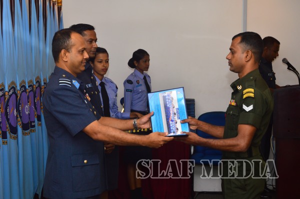 Certificate Awarding Ceremony Of The No 61 Non Commissioned
Officers’ Management Course