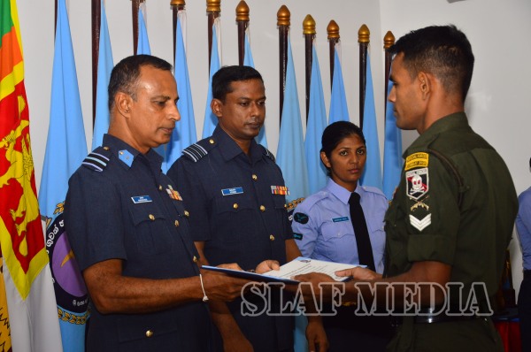 The Certificate Awarding Ceremony of no. 62 Non Commissioned
Officers’ Management Course
