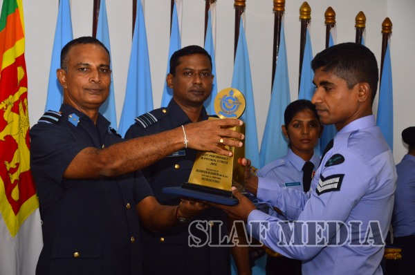 The Certificate
Awarding Ceremony of no. 62 Non Commissioned Officers’ Management Course
