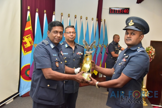 GRADUATION CEREMONY OF NO 65 JUNIOR COMMAND AND STAFF COURSE