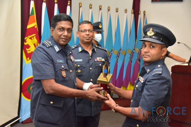 GRADUATION CEREMONY OF NO 65 JUNIOR COMMAND AND STAFF COURSE