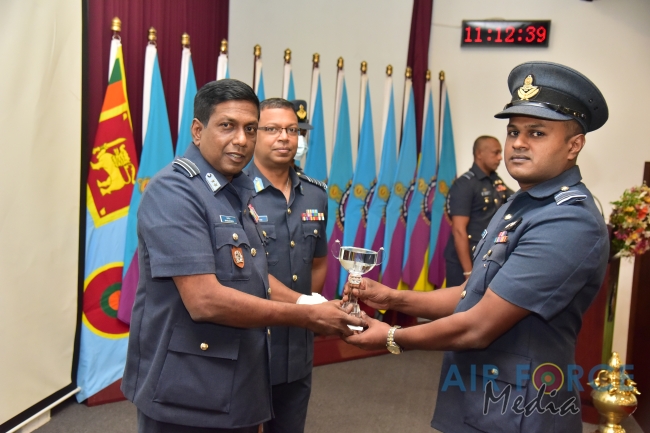 GRADUATION CEREMONY OF NO 65 JUNIOR COMMAND AND STAFF COURSE