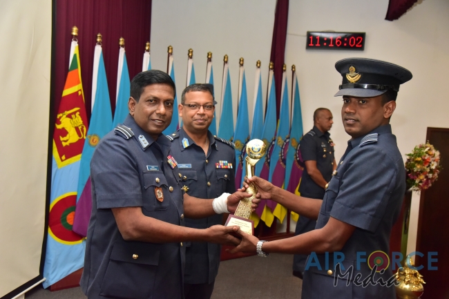 GRADUATION CEREMONY OF NO 65 JUNIOR COMMAND AND STAFF COURSE