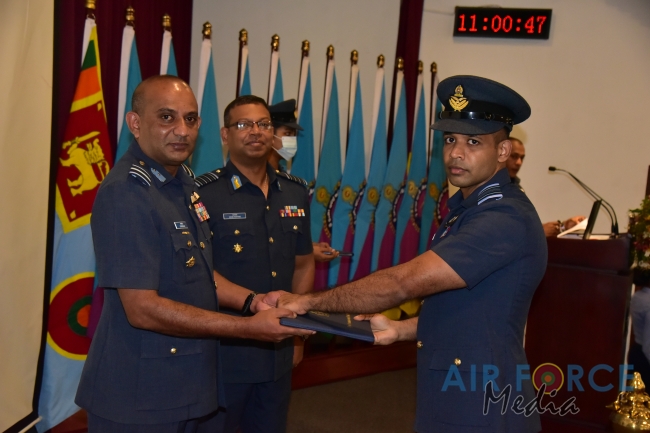 GRADUATION CEREMONY OF NO 65 JUNIOR COMMAND AND STAFF COURSE
