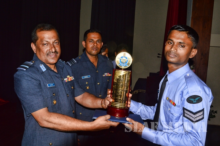 The Certificate Awarding Ceremony of the No. 65th NCOs’ management course