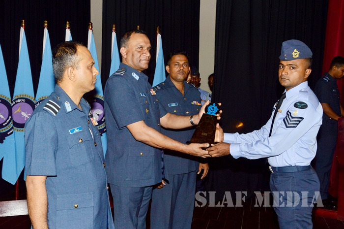 The Certificate Awarding Ceremony of the No. 67th Non Commissioned Officers’ Management Course