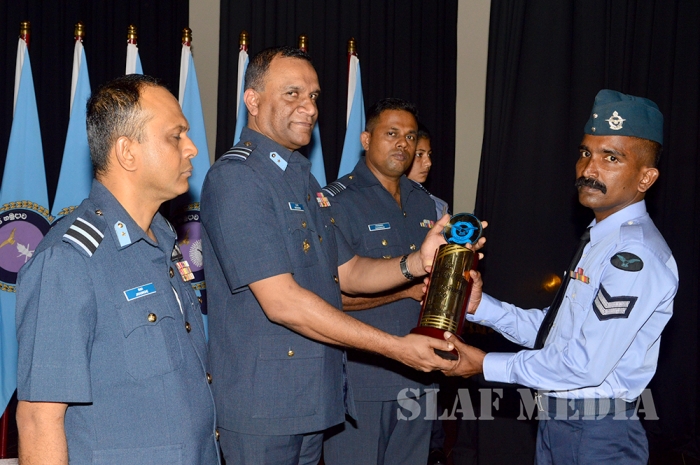 The Certificate Awarding Ceremony of the No. 67th Non Commissioned Officers’ Management Course