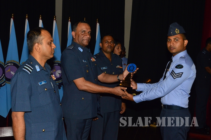The Certificate Awarding Ceremony of the No. 67th Non Commissioned Officers’ Management Course
