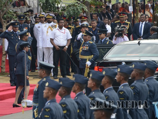 Sri Lanka Air Force Joins in the 67th Independence Day Celebrations at Sri Jayawardenapura Parliament grounds