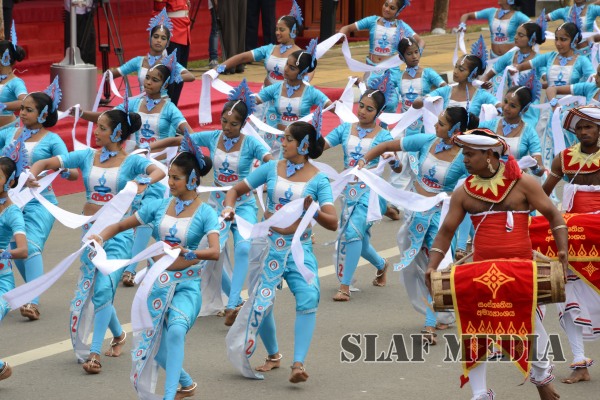 Sri Lanka Air Force Joins in the 67th Independence Day Celebrations at Sri Jayawardenapura Parliament grounds