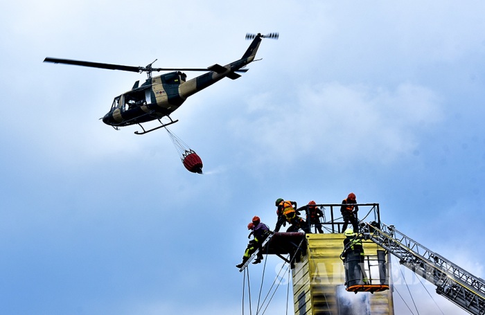 Air Tattoo Declared open by Secretary to the Ministry of Defence