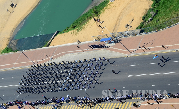 Sri Lanka Air Force Joins in the 68th Independence Day Celebrations