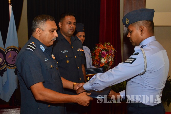 Certificate Awarding Ceremony of the No. 68th NCOs' Management Course