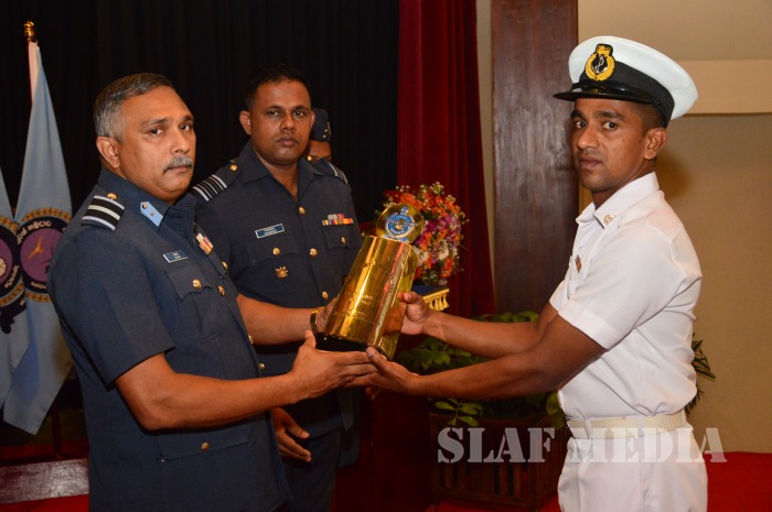 Certificate Awarding Ceremony of the No. 68th NCOs' Management Course
