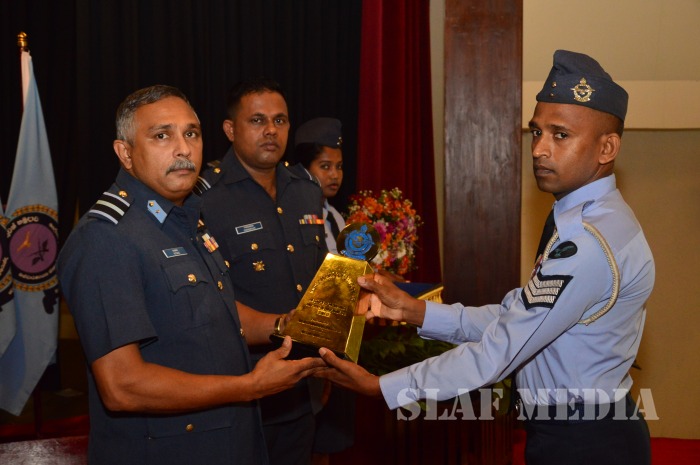 Certificate Awarding Ceremony of the No. 68th NCOs' Management Course