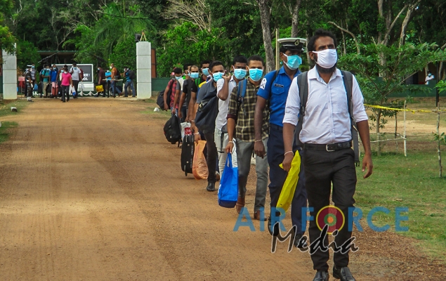 70 Naval Personnel Leave SLAF Quarantine Centre Iranamadu