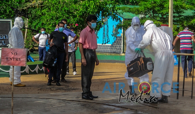 70 Naval Personnel Leave SLAF Quarantine Centre Iranamadu