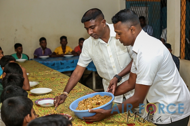 No 7 Helicopter Squadron at Hingurakgoda Celebrates 26th Anniversary