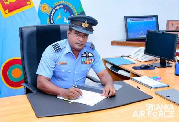 CHANGE OF
COMMAND AT NO. 7 HELICOPTER SQUADRON, SLAF BASE HINGURAKGODA