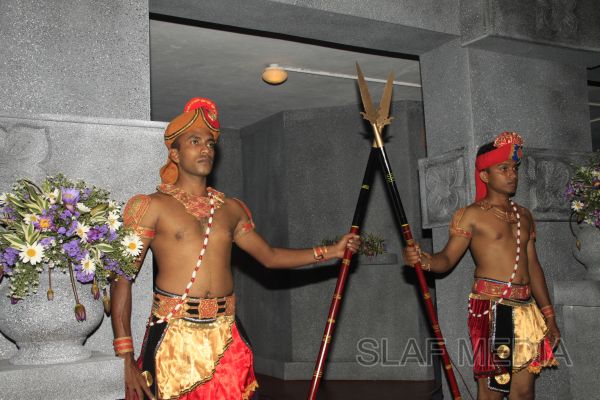 2011 වසරේ විශිෂ්ඨතම ගුවන් භටයින් වෙනුවෙන් සම්මාන ප්රධානය කිරීම
