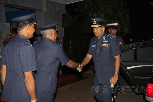 2011 වසරේ විශිෂ්ඨතම ගුවන් භටයින් වෙනුවෙන් සම්මාන ප්රධානය කිරීම