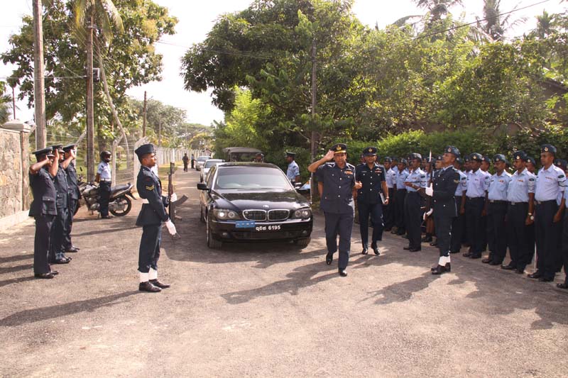 Commander’s Visit To SLAF Unit Koggala