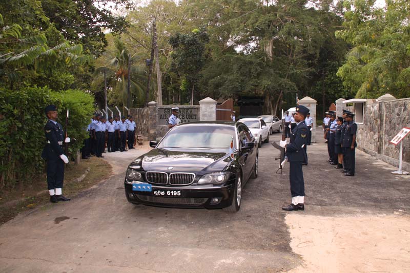 Commander’s Visit To SLAF Unit Koggala