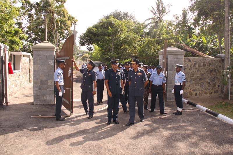 Commander’s Visit To SLAF Unit Koggala