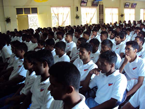 பல்கலைக்கழக மாணவர்களுக்கான தலைமைத்துவ பயிற்ச்சி.