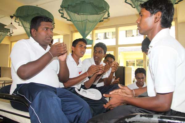 பல்கலைக்கழக மாணவர்களுக்கான தலைமைத்துவ பயிற்ச்சி.