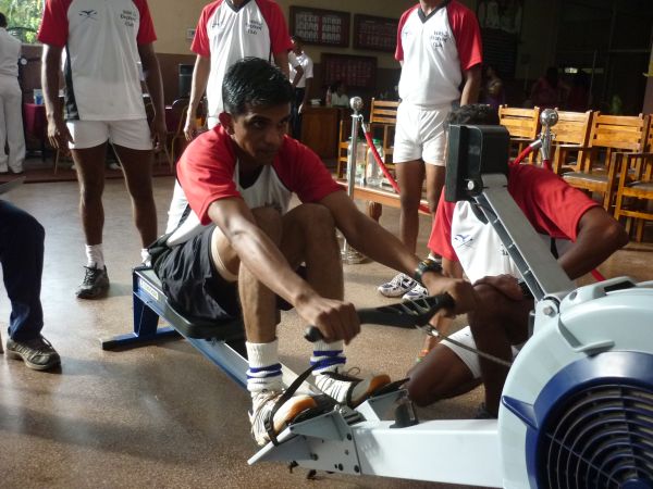 ගෘහස්ථ ඔරු පැදීමේ තරඟාවලිය - 2011