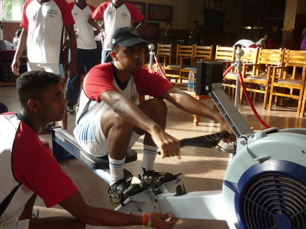 ගෘහස්ථ ඔරු පැදීමේ තරඟාවලිය - 2011