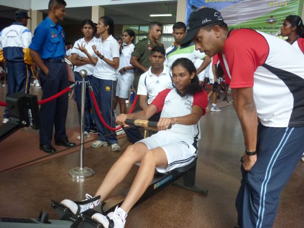 ගෘහස්ථ ඔරු පැදීමේ තරඟාවලිය - 2011