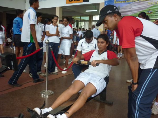 ගෘහස්ථ ඔරු පැදීමේ තරඟාවලිය - 2011