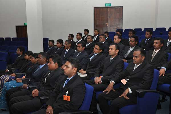 ශ්රී ලංකා ගුවන් හමුදාවට තවත් නිළධාරීන් රැසක් එක් වෙයි