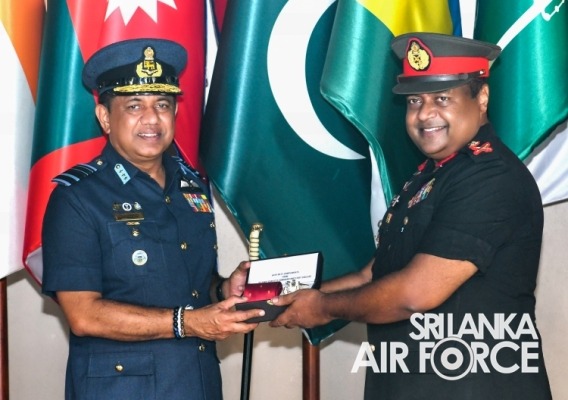 COMMANDER OF THE AIR FORCE ADDRESSES THE DSCSC