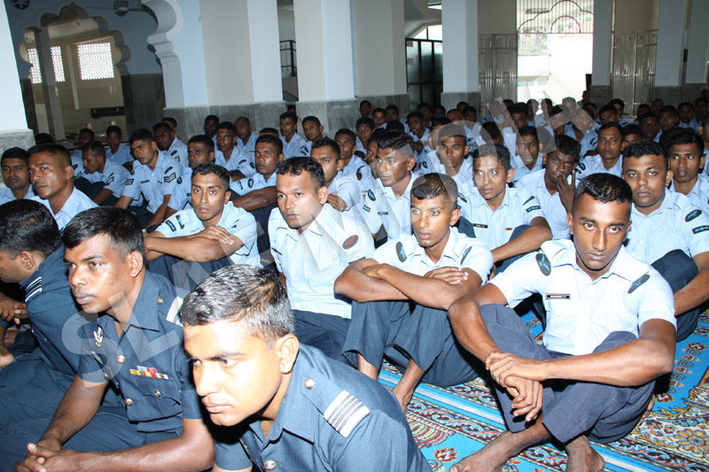 වාර්ෂික ඉස්ලාමීය රණවිරුවන් සිහිකිරීමේ උත්සවය 2010 වාර්ෂික ඉස්ලාමීය රණවිරුවන් සිහිකිරීමේ උත්සවය 2010