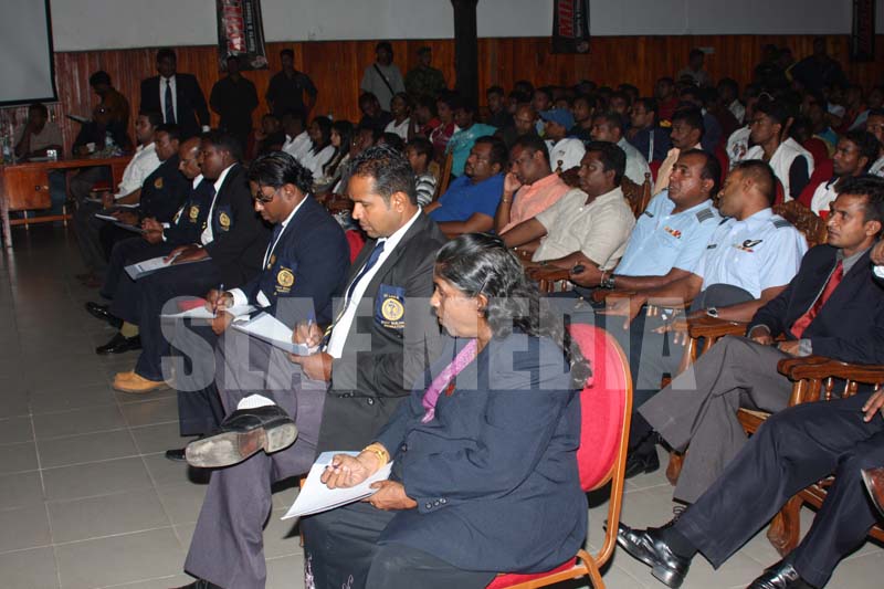 ගුවන් හමුදාවේ කායවර්ධන ක්රීඩක කුමුදු කුමාර හී මැන් 2010 ලෙස කිරුළු පලදී